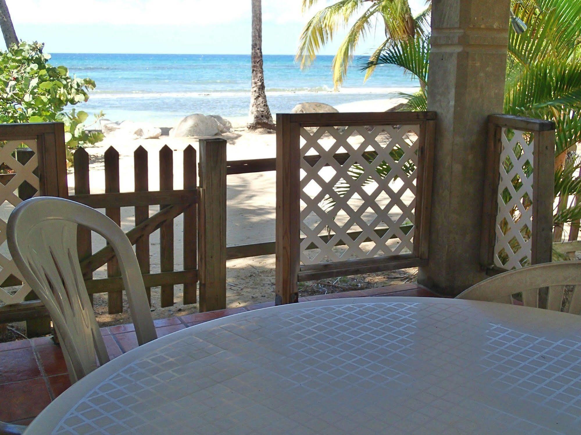 Ababor Suites Guesthouse Vieques Exteriör bild