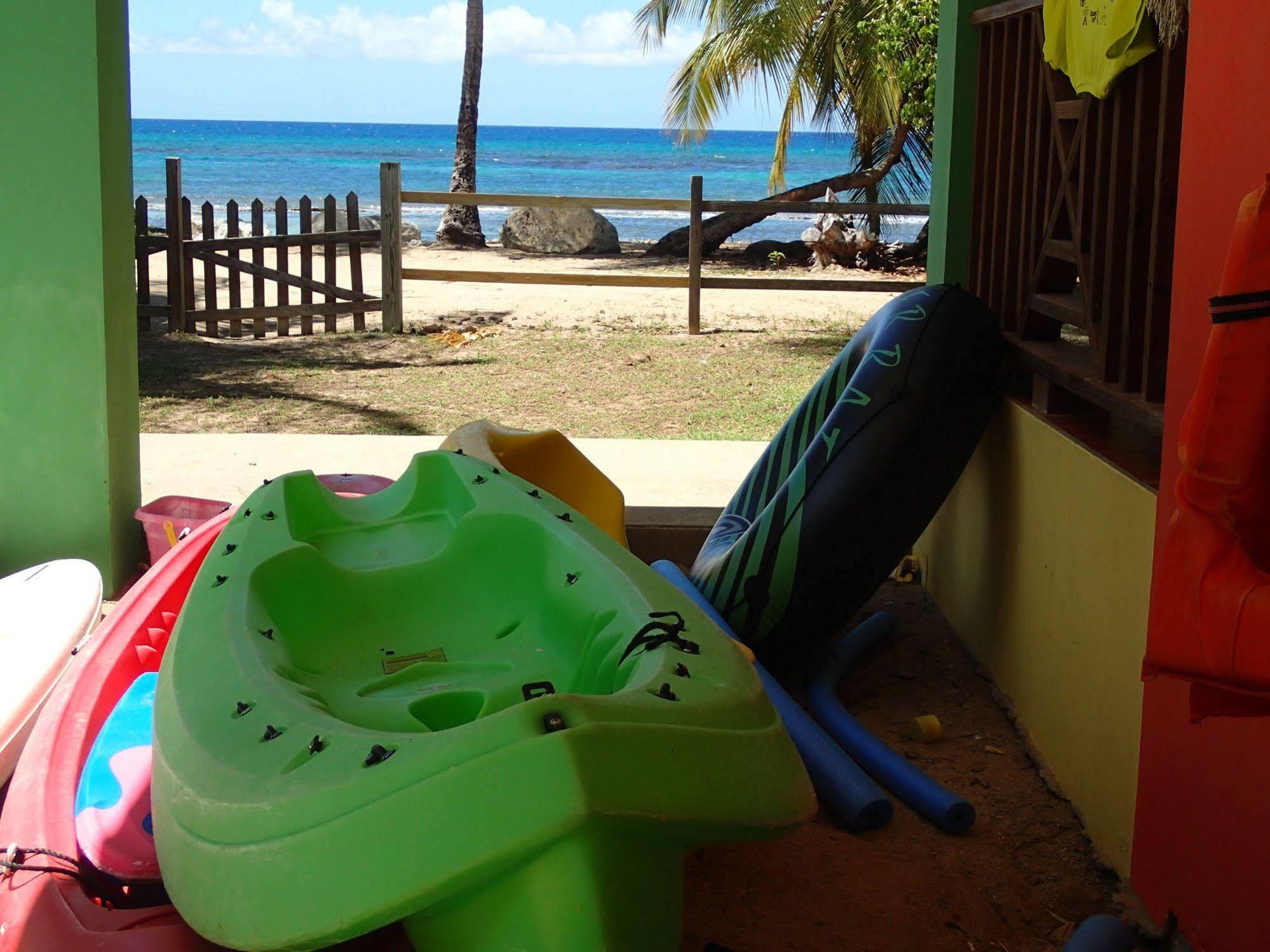 Ababor Suites Guesthouse Vieques Exteriör bild